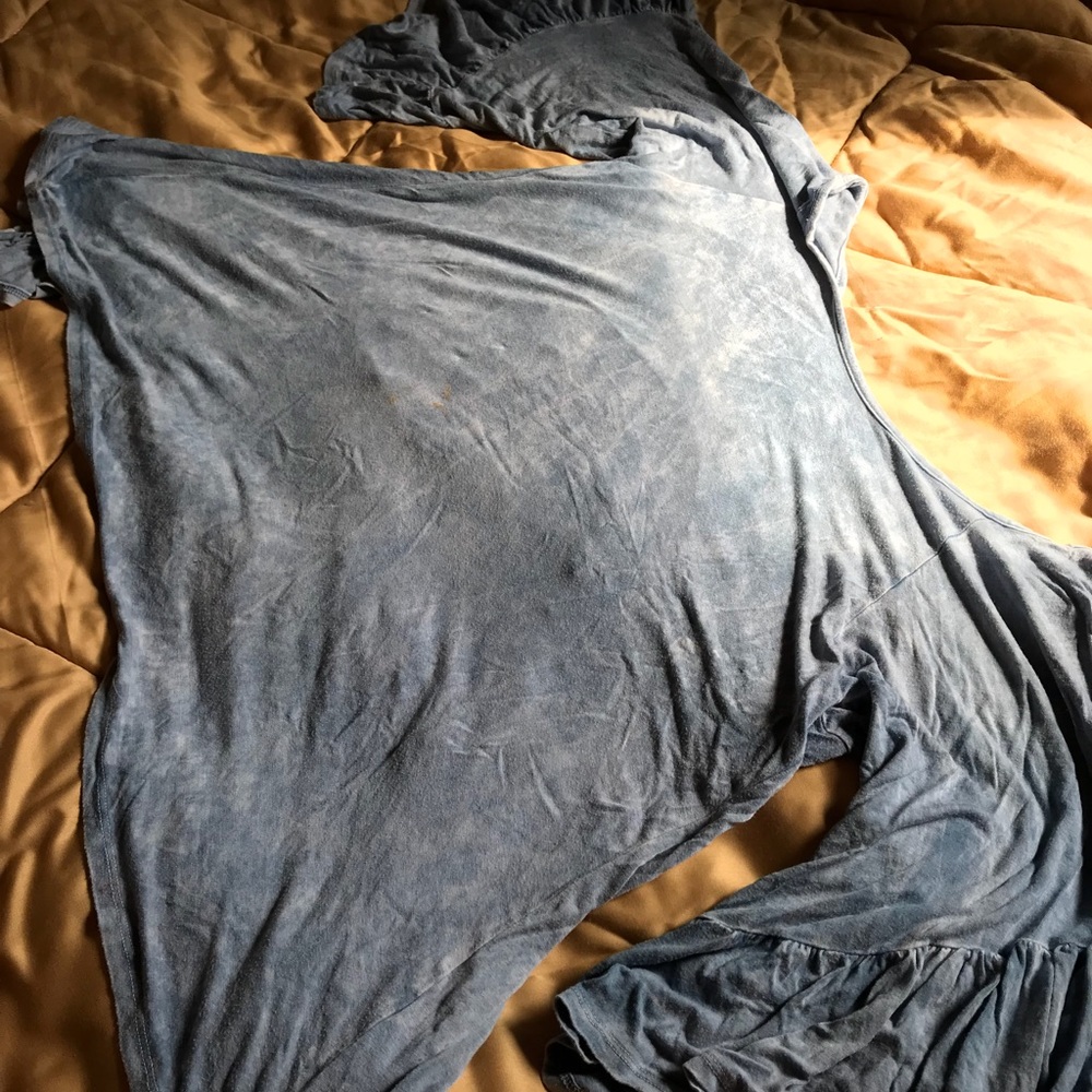 J&M bell sleeve top